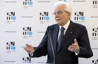 Covid, Mattarella “Con l’innovazione possibile non fermarsi”