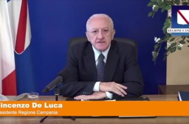 Vaccino: De Luca “In Campania no corsie preferenziali per categorie”