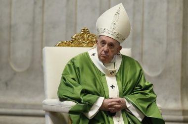 Papa Francesco “In Medio Oriente cessi il frastuono delle armi”