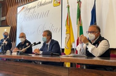 Cenere Etna, Musumeci “Fondo regionale per erogazione celere risorse”