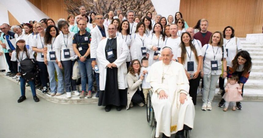 Operatori dell’Ospedale di Petralia Sottana ricevuti da Papa Francesco