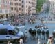 Flash mob di Ultima Generazione in piazza Barberini a Roma