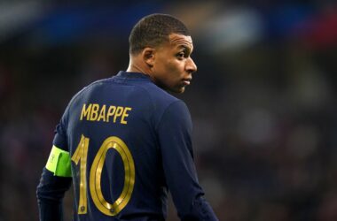 Mbappè nuovo giocatore del Real Madrid, firma fino al 2029