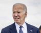 Biden commemora il D-Day “Dobbiamo difendere la democrazia”