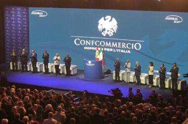 Assemblea Confcommercio, terziario pilastro della crescita