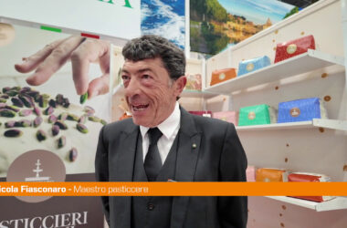 Fiasconaro al Summer Fancy Food con Toro di Wall Street di cioccolato