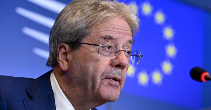 Ue, Gentiloni “Italia contribuisca al riscatto europeo”