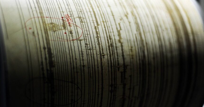 Scossa di terremoto di magnitudo 6.4 al largo di Sakhalin in Russia