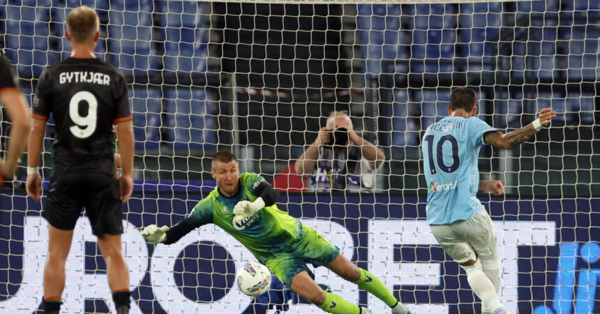 Andersen illude il Venezia, la Lazio si rialza e vince 3-1