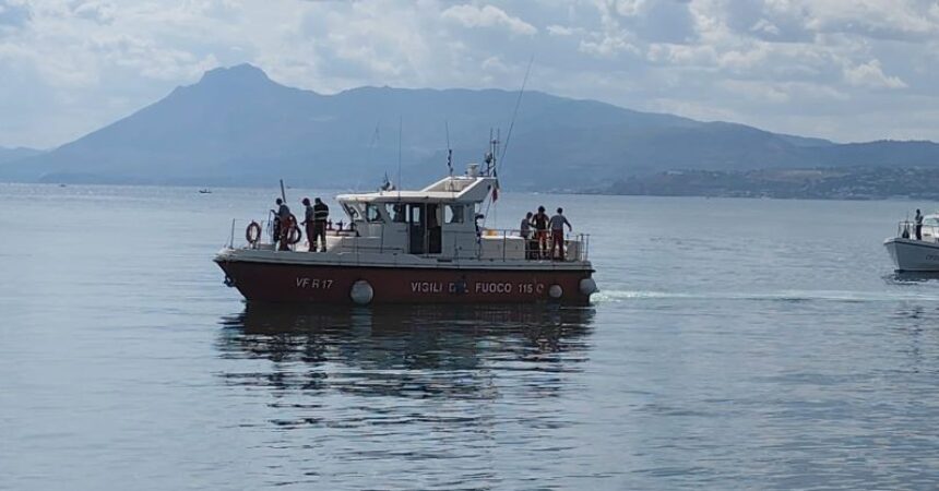 Superyacht affondato nel Palermitano, anche robot in mare per le ricerche dei dispersi VIDEO