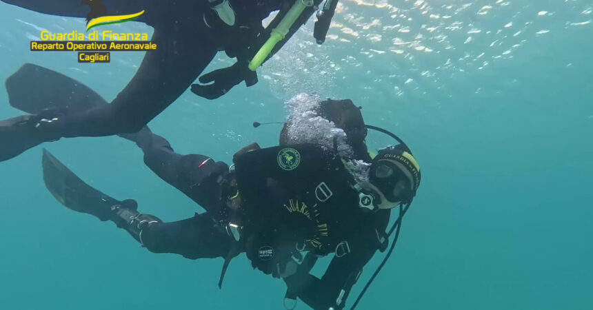 Controlli in mare della Guardia di Finanza in Sardegna