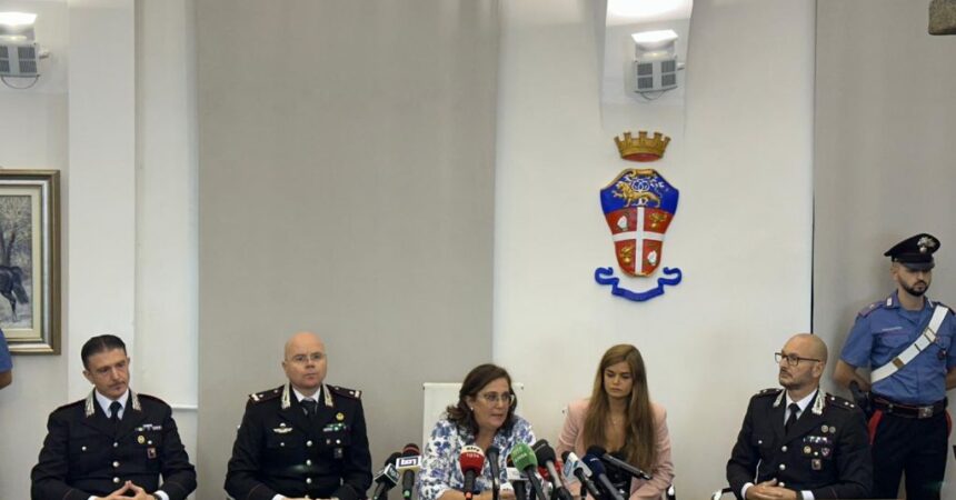 Omicidio Paderno Dugnano, ragazzo ha confessato subito. Non c’è movente