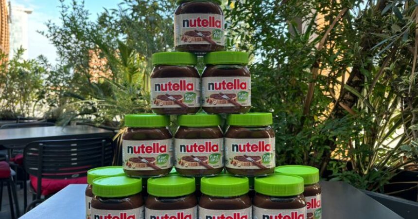 Ferrero lancia Nutella Plant-Based con ingredienti di origine vegetale