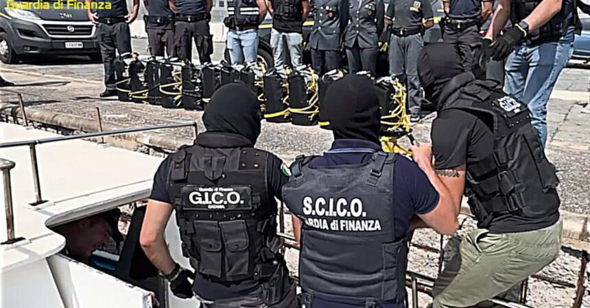 Sequestrati a Catania 540 kg di coca per oltre 100 milioni di euro, 5 arrestati