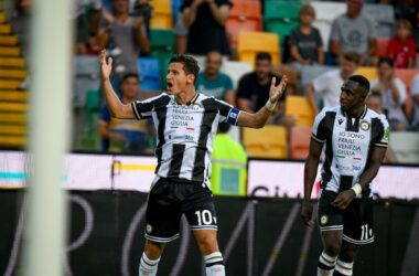 Parma ribaltato, l’Udinese vola in testa alla classifica