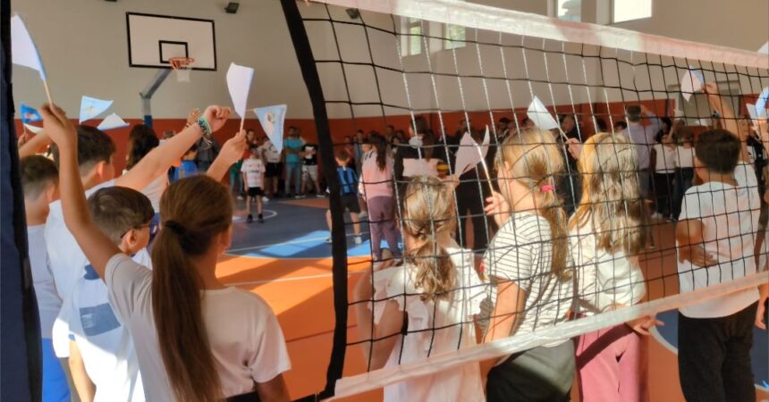 Inaugurata palestra in una scuola di Palermo, sarà intitolata a Totò Schillaci