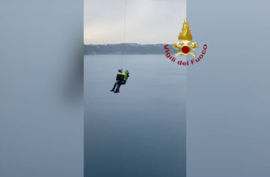 Soccorsi con l’elicottero 2 turisti dispersi zona boscosa Lago Albano