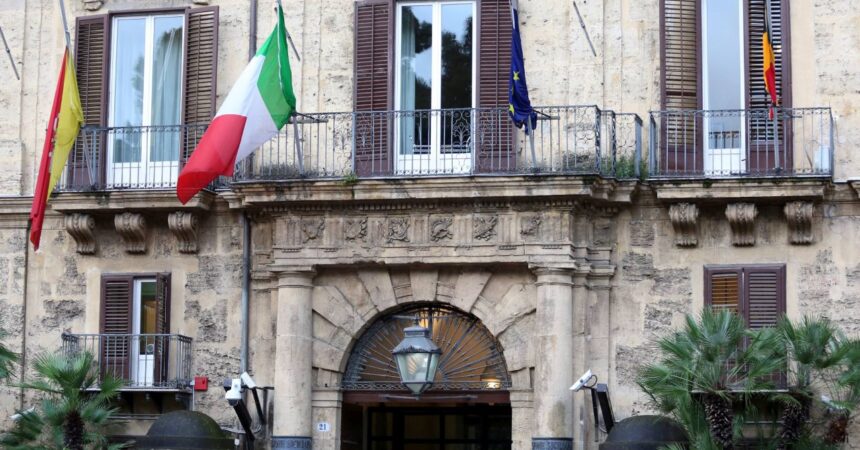 Palazzo d’Orleans “Parole Faraone alimentano tensione sociale”