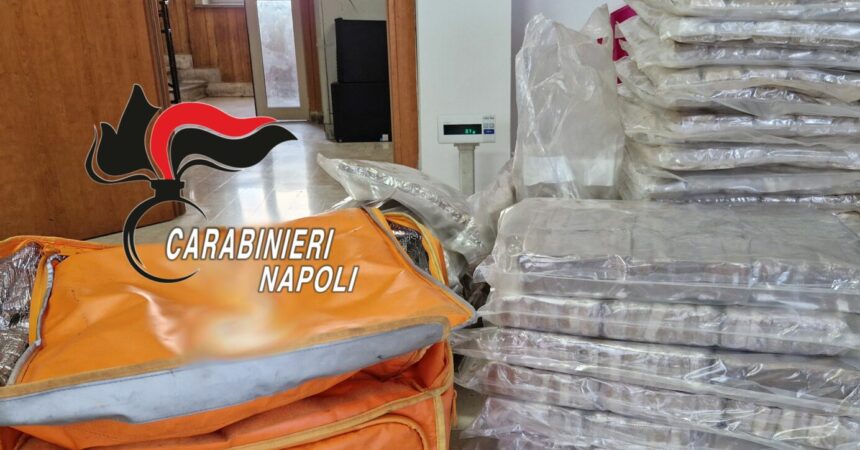 Sequestrati 190 chili di hashish, 2 rider della droga arrestati a Napoli