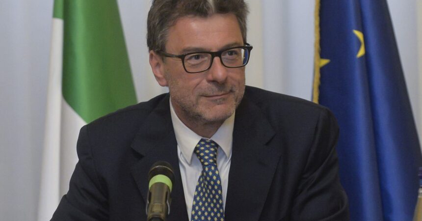 Manovra, Giorgetti “Nulla da temere per persone fisiche e imprese”