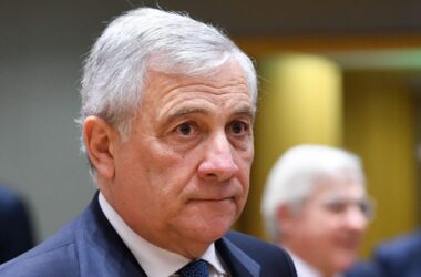 Libano, Tajani “I soldati italiani non si toccano”