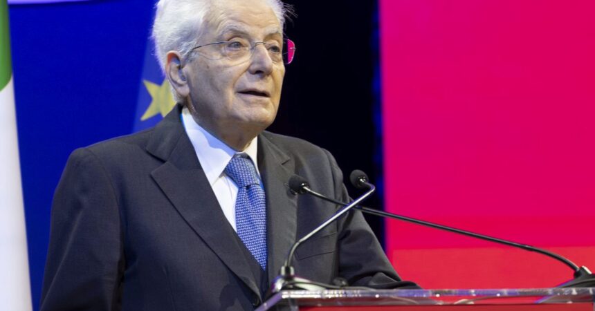 Mattarella “Non ci sono più parole per la poca sicurezza sul lavoro”