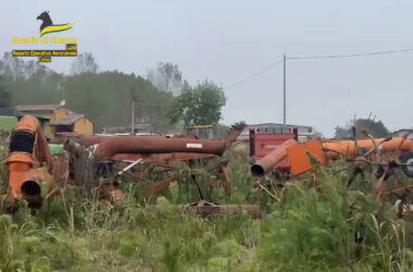 Scoperta a Lodi maxi discarica abusiva, le immagini dall’elicottero