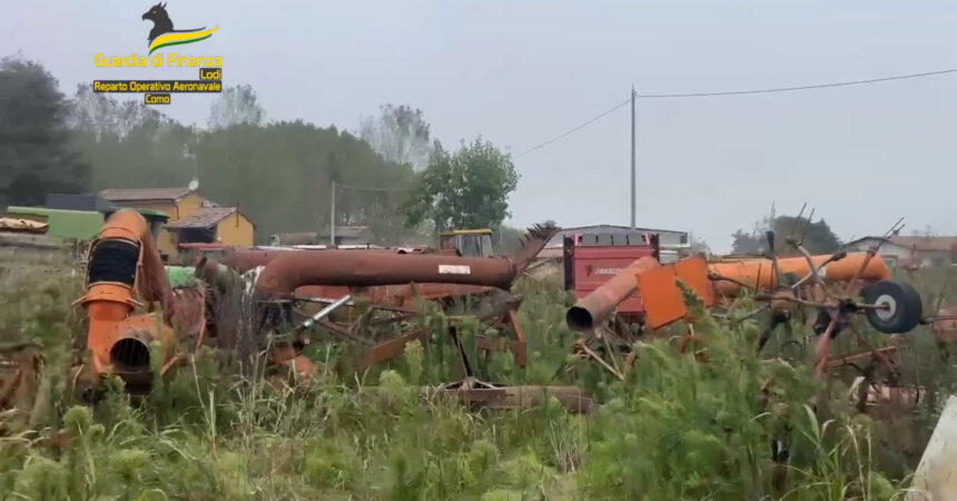 Scoperta a Lodi maxi discarica abusiva, le immagini dall’elicottero