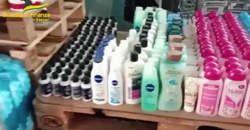 Sassari, sequestrati migliaia di cosmetici contenenti sostanza tossica