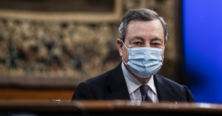 Draghi “Accelerare sui vaccini e pianificare le riaperture”