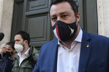 Covid, Salvini “Programmare riaperture dalla seconda metà di aprile”