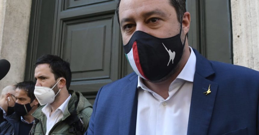 Salvini “Nel prossimo Cdm proporremo il coprifuoco alle 23”