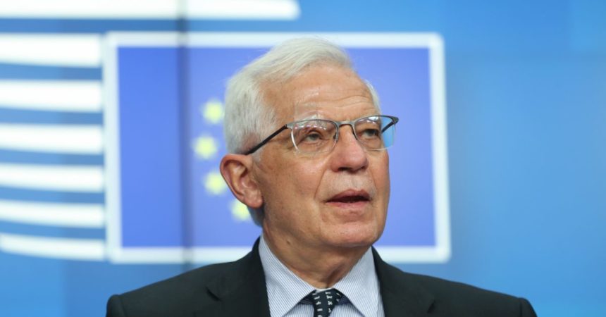 Bielorussia, Borrell “Ue chiede l’immediata liberazione di Pratasevich”