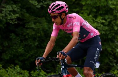 Bernal vince la tappa di Cortina e ipoteca il Giro d’Italia