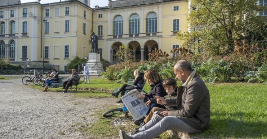 Famiglie, nel 2020 spesa media mensile in calo del 9%