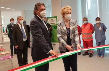 Vaccino, Unipol inaugura primo hub aziendale a Milano