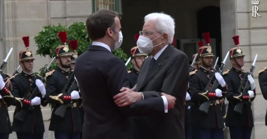 Mattarella: “Legame unico tra Italia e Francia”