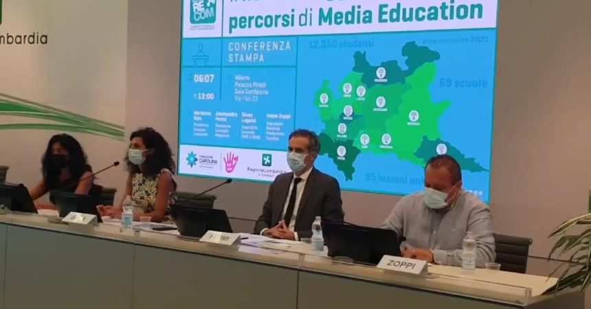 Cyberbullismo, in 12 mila a lezione con Corecom, dal 2022 anche bambini