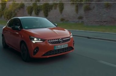 Con Opel Corsa-e, guidatore e passeggeri possono viaggiare sempre connessi