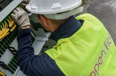 Enel cede 50% di Open Fiber per 2.650 milioni