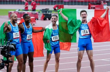 Vola la staffetta 4×100, storico oro azzurro