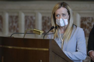 Meloni “In arrivo tempesta di 60 milioni di notifiche fiscali”