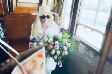 Madonna saluta la Puglia, video in treno storico