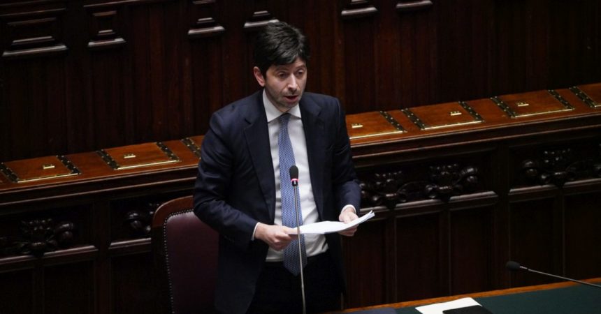 Speranza “Non escludiamo l’obbligo vaccinale se è necessario”