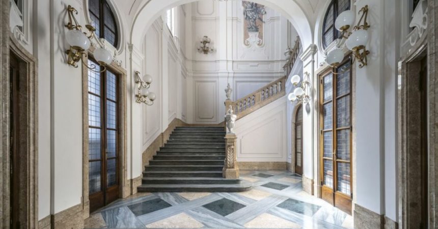 Torino, svelati i segreti di Palazzo Perrone San Martino