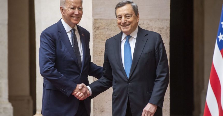 Biden a Draghi “Lavoro straordinario per una nuova economia”