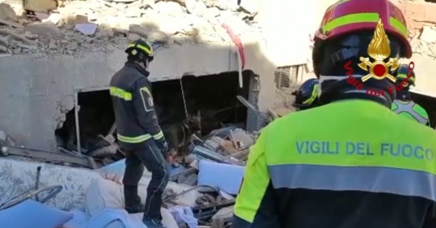 Crollo a Ravanusa, proseguono le ricerche degli ultimi due dispersi