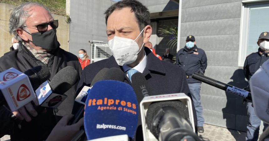 Covid, Razza “Secondo caso di variante Omicron in Sicilia. Vaccinatevi”