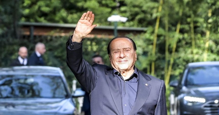 Berlusconi “Draghi abbia tutto il tempo, serve stabilità”