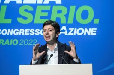 Speranza “Covid non sparisce 31 marzo, teniamo green pass e mascherine”